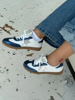 Accra sneakers med stjerne - Hvid/navy