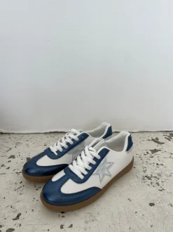 Accra sneakers med stjerne - Hvid/navy