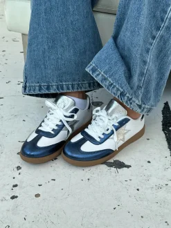 Accra sneakers med stjerne - Hvid/navy