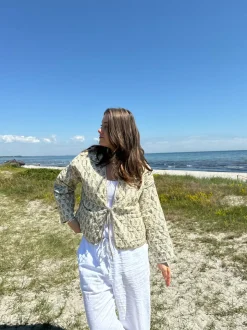 Alisa mønstret quiltet jakke - Grøn/beige