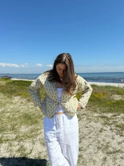 Alisa mønstret quiltet jakke - Grøn/beige