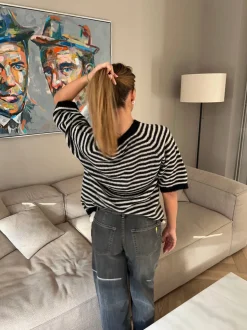 Almina strikket t-shirt med striber - Sort/hvid
