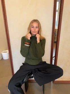 Alyssa striktrøje med turtleneck - Grøn