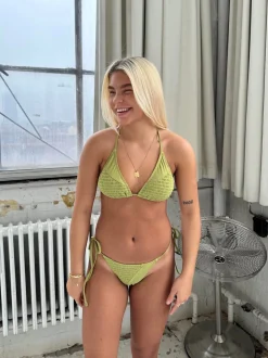 Alyvia bikini