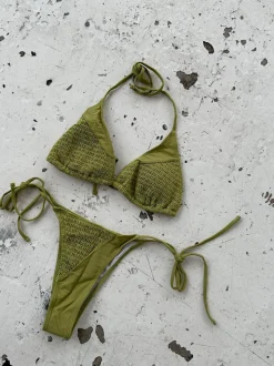 Alyvia bikini