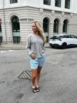 Andrea shorts med striber - Grøn/hvid