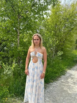 Asti kjole med lyseblå blomster - Beige