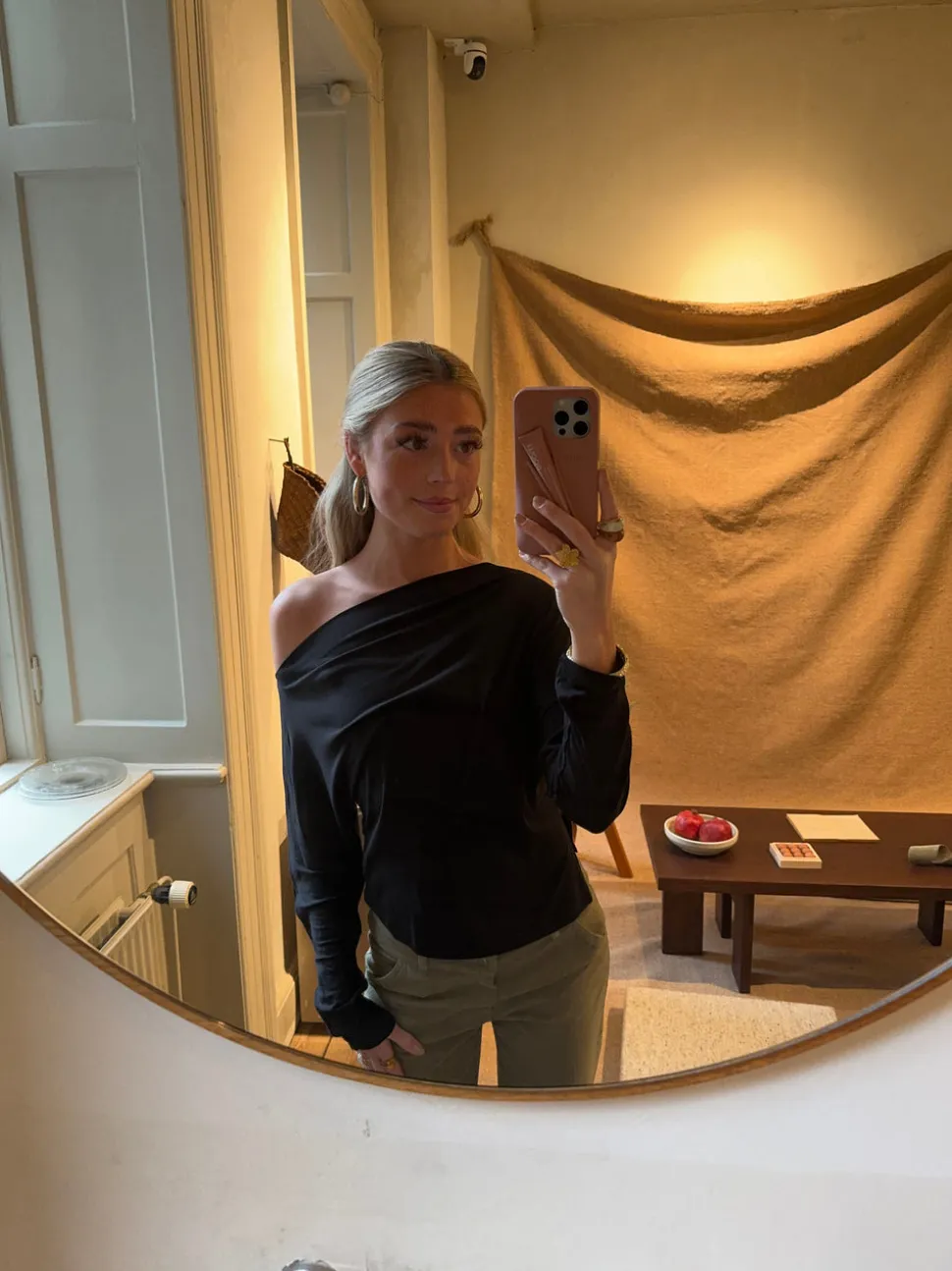 Aysha figursyet bluse - Sort