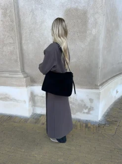 Barcelona skuldertaske i ruskind - Sort