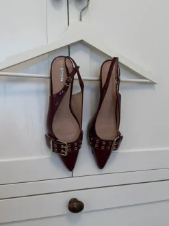 Bobla mules med spænde - Bordeaux