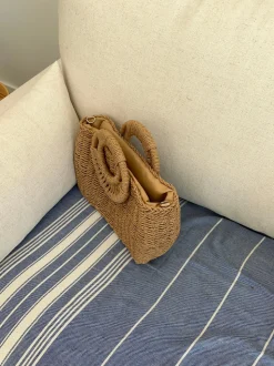Capua flettet taske med strop - Beige