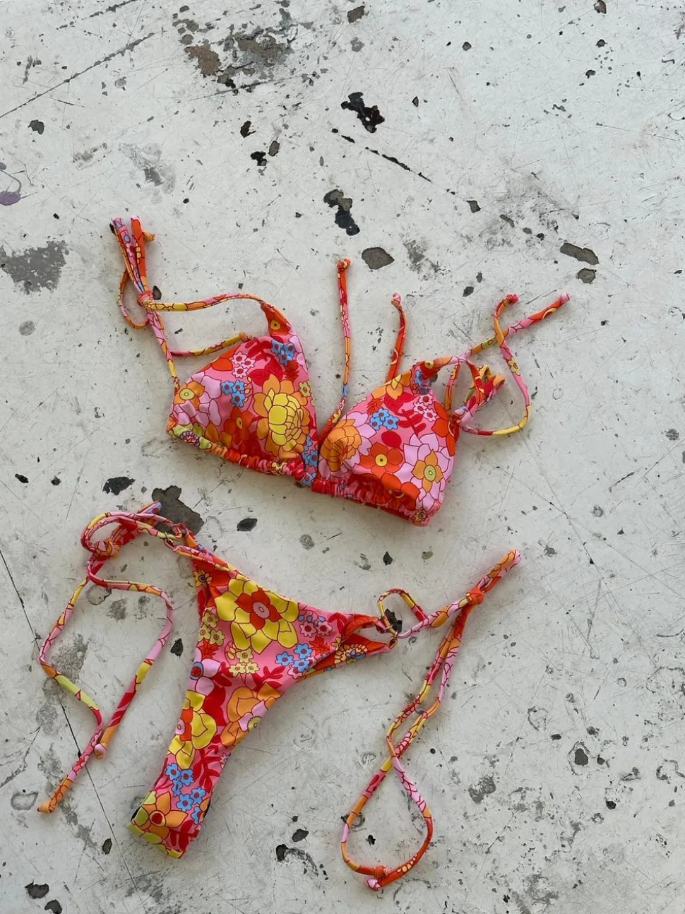 Cassia bikini