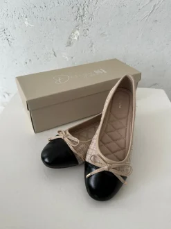 Cetinje ballerina sko med skøjfe - Beige