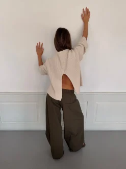 Cholana striktrøje med åben ryg - Beige