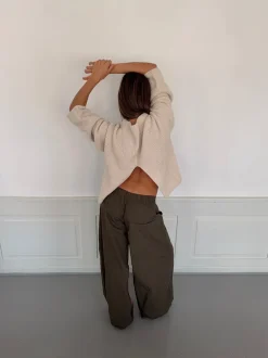 Cholana striktrøje med åben ryg - Beige