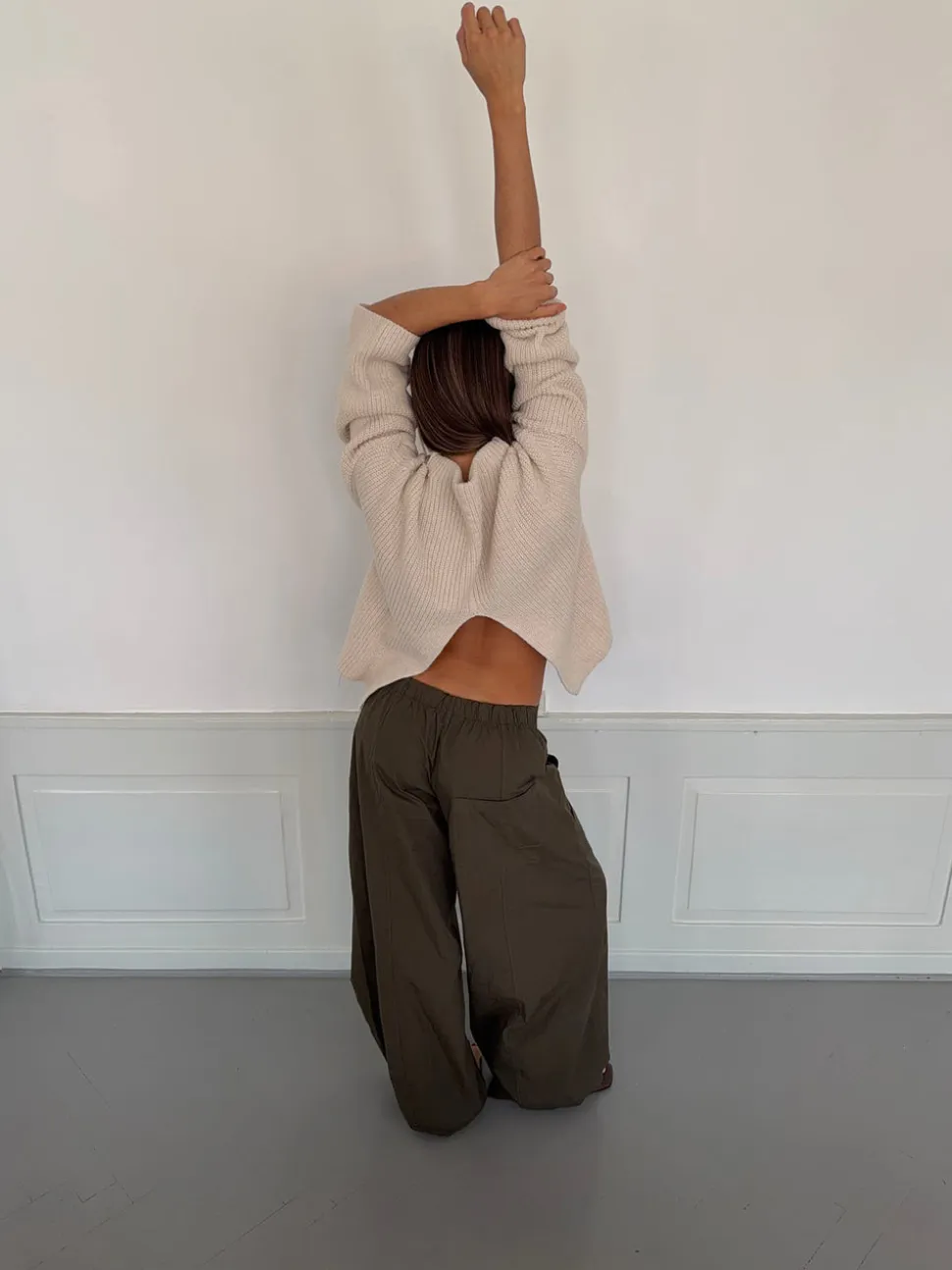 Cholana striktrøje med åben ryg - Beige