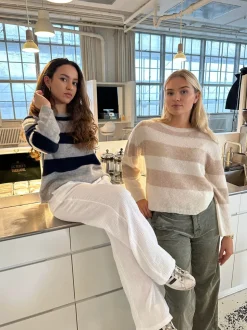 Christelle striktrøje med striber - Beige/off white