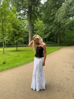 Cleotilde lang nederdel med broderi - Hvid