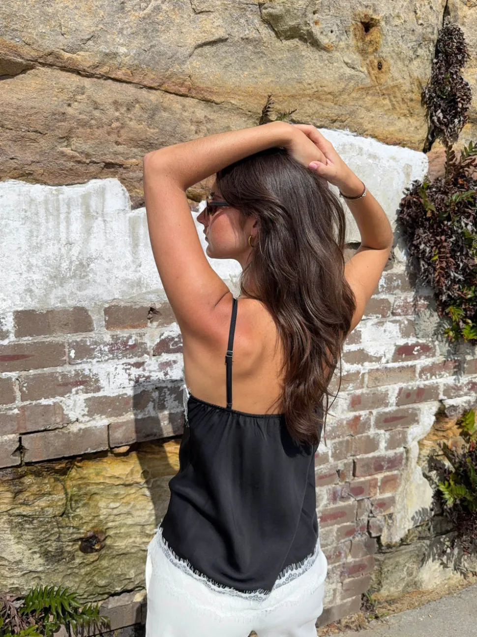 Daniana satintop med blonder - Sort
