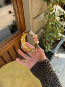 Ebony armbånd med striber - Koral/brun/guld/off white