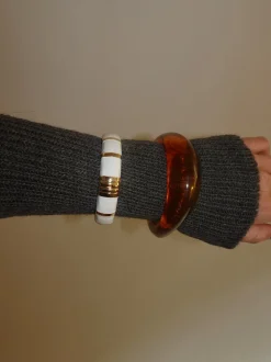 Eivora armbånd med striber - hvid/guld