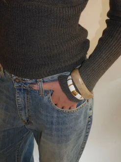 Eivora armbånd med striber - hvid/guld
