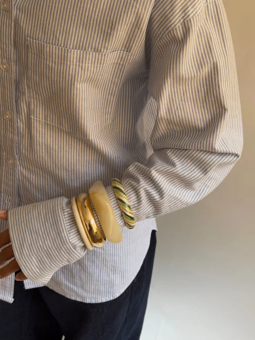 Eivora armbånd med striber - Grøn/hvid/guld