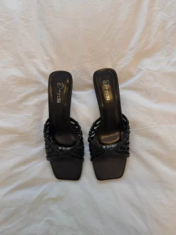 Elba mules med fletdetaljer - Sort