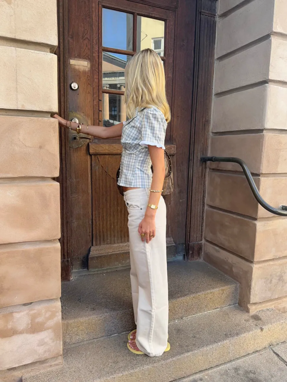 Emmaline lavtaljede jeans - Lys beige
