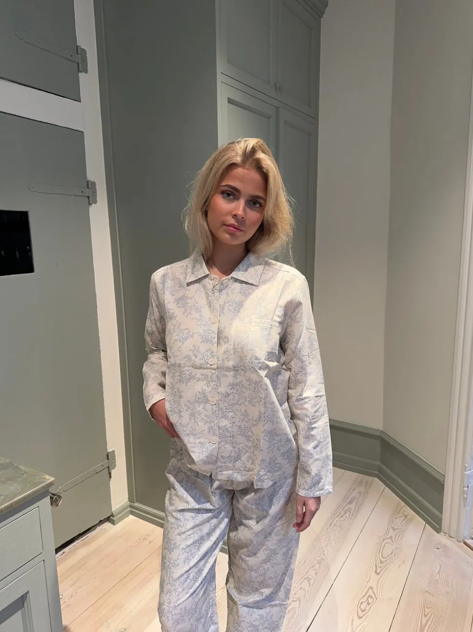 Esme pyjamas sæt - Off white/blå