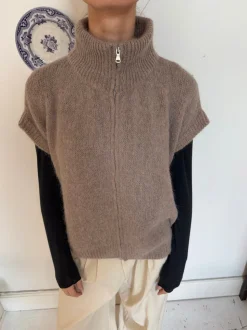 Fiona vest med høj hals - Beige