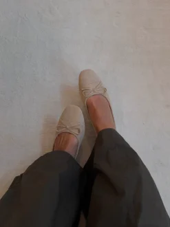 Fione ballerinaer i ruskind - Beige