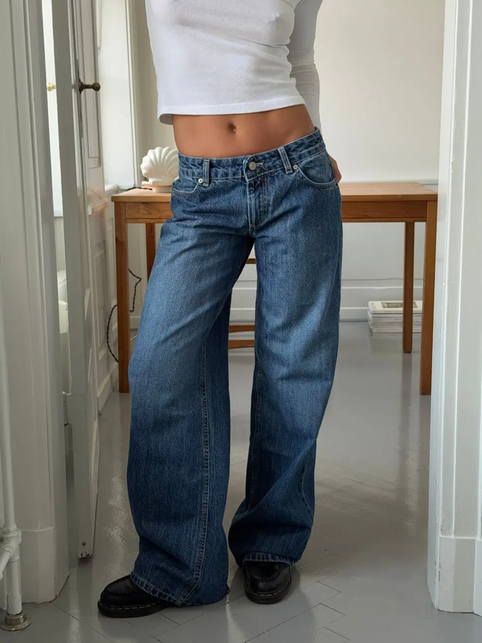 Floraline lavtaljede jeans - Blå denim
