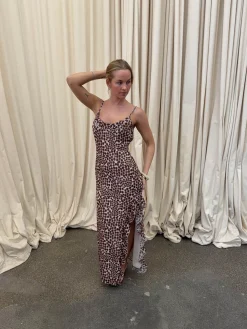 Ganny maxikjole med prikker - Brun/beige