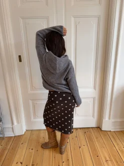 Gregina hoodie med zip i strik - Grå