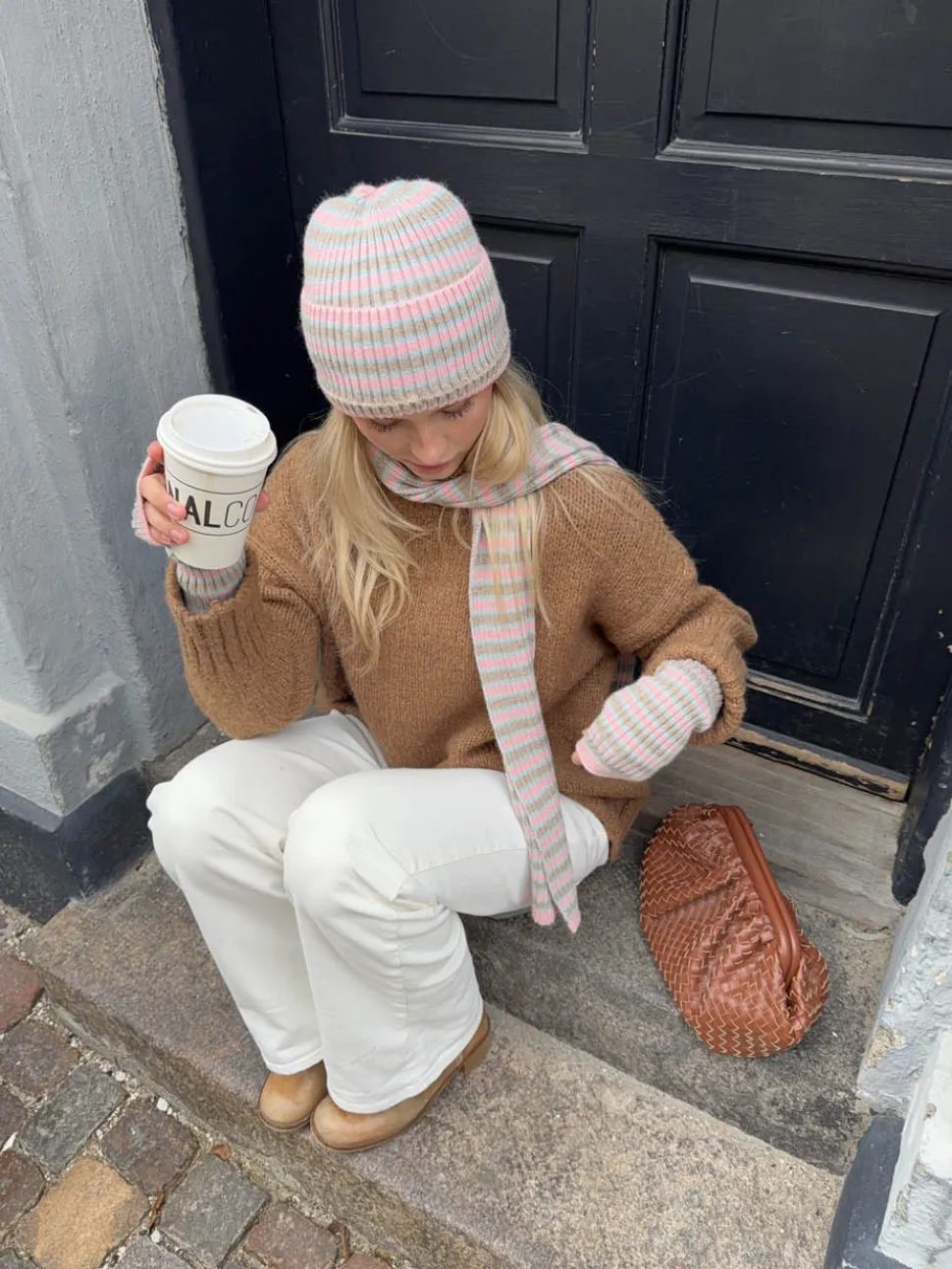 Haze hue med striber - Lyserød/beige/blå