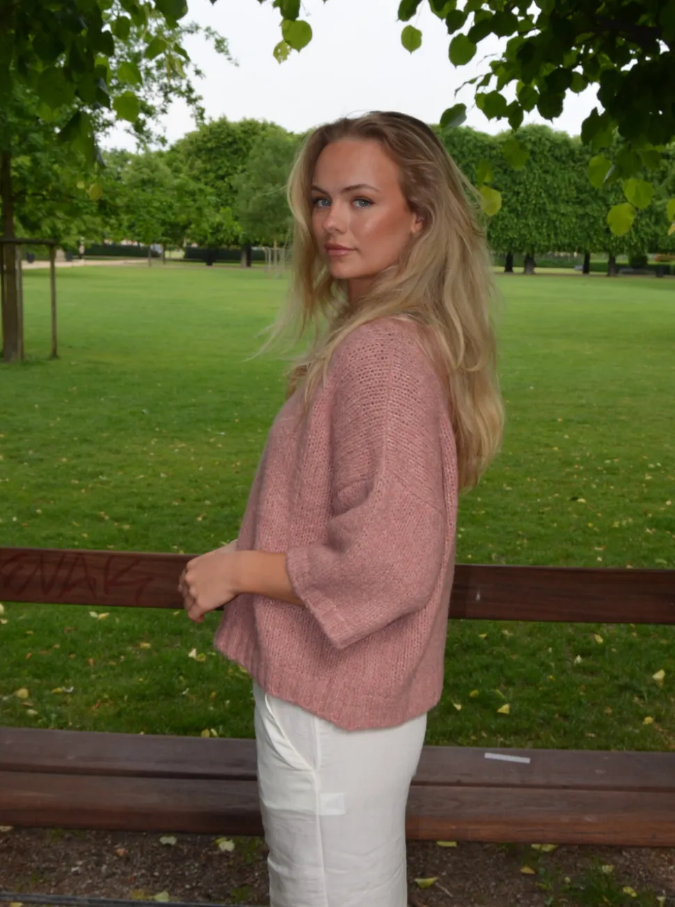 Hedvig striktrøje med korte ærmer - Lyserød