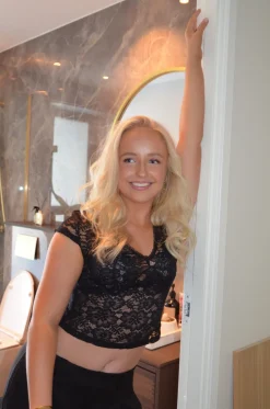 Hemilly bluse med bolder - Sort