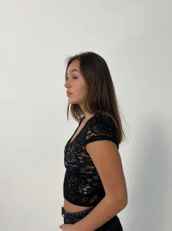 Hemilly bluse med bolder - Sort