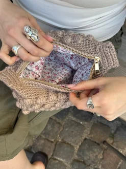 Hæklet clutch - Beige