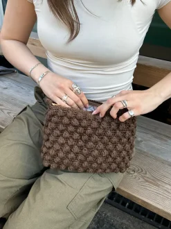 Hæklet clutch - Brun
