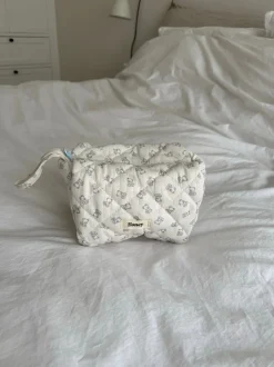 Honey lille toilettaske - Off white med bamser