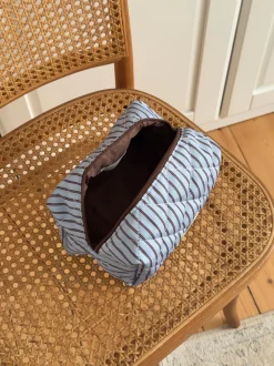 Honey lille toilettaske med striber - Blå/brun