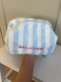 Honey lille toilettaske med striber - Hvid/blå
