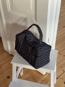 Honey stor polkaprikket toilettaske med hank - Sort/hvid
