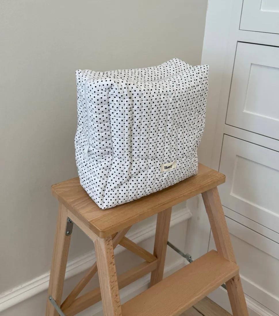 Honey stor toilettaske - Hvid med polka prikker