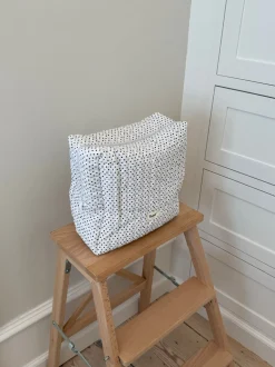 Honey stor toilettaske - Hvid med polka prikker