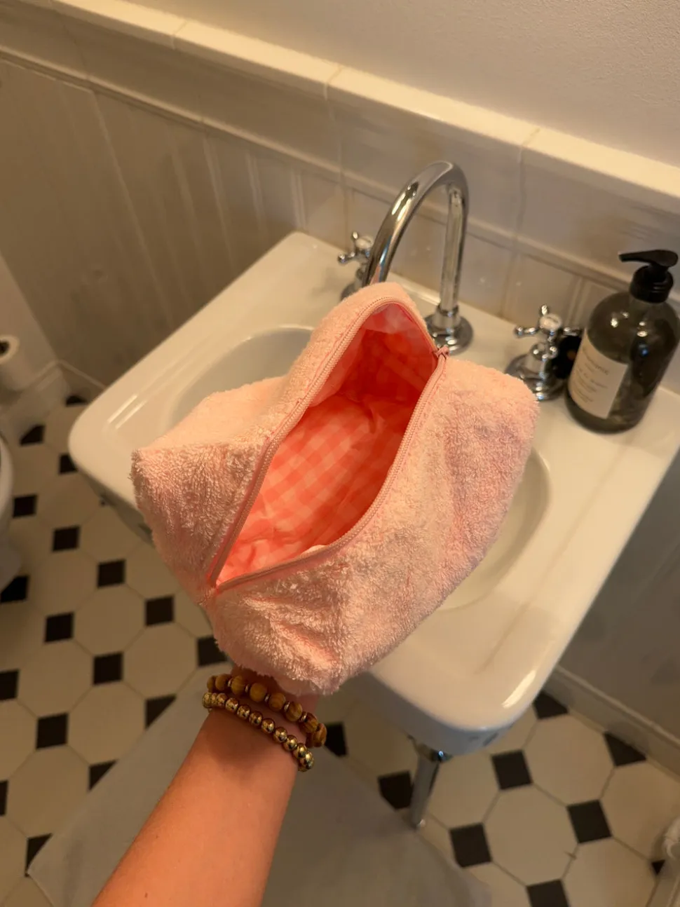 Honey stor toilettaske - Lyserød fluffy