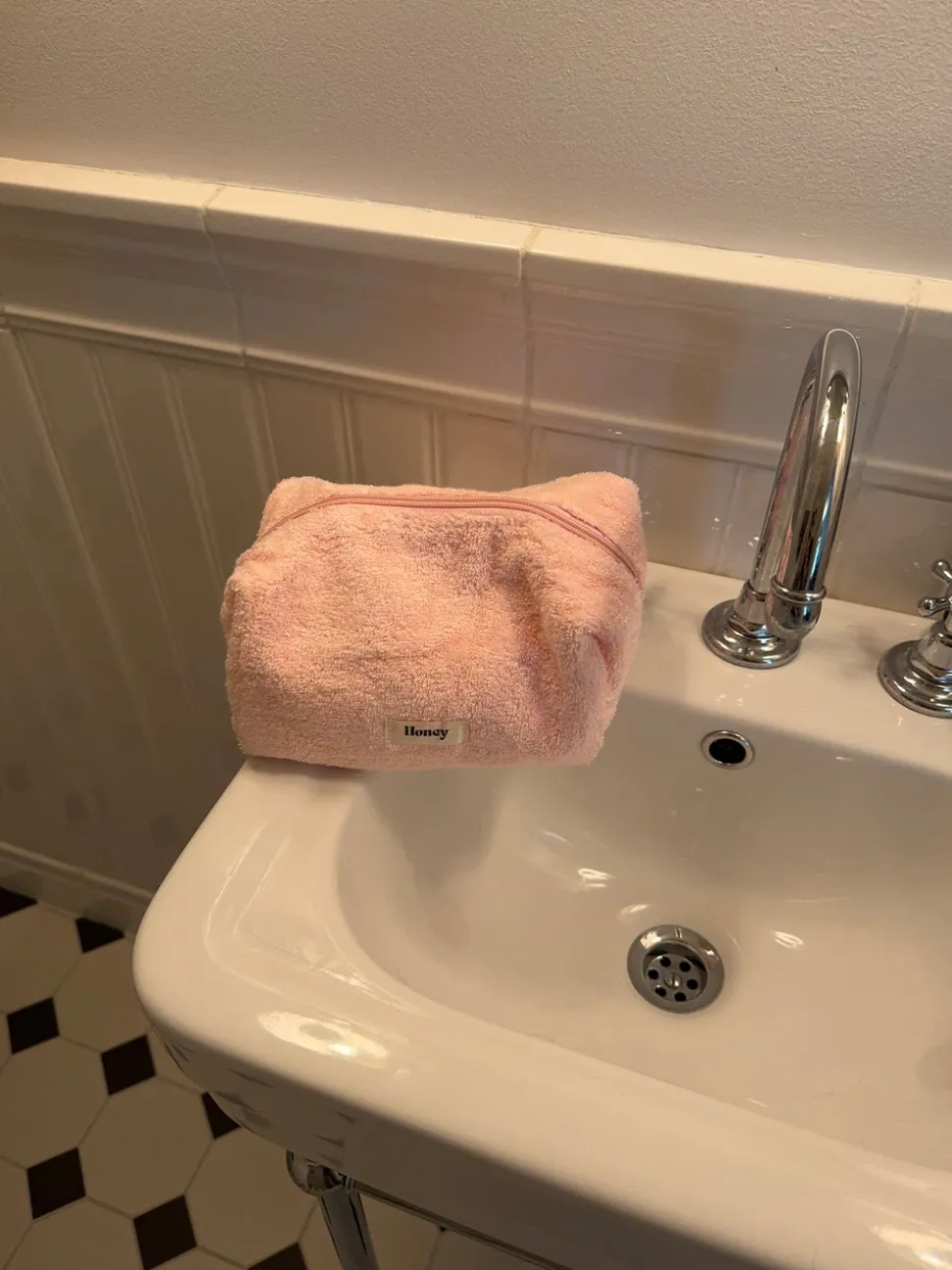 Honey stor toilettaske - Lyserød fluffy