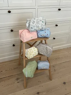 Honey stor toilettaske - Lyserød fluffy